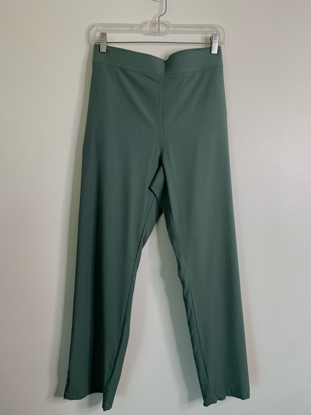 Eddie Bauer XXL Olive Ankle Traveling Pants NWT 2 Pocket